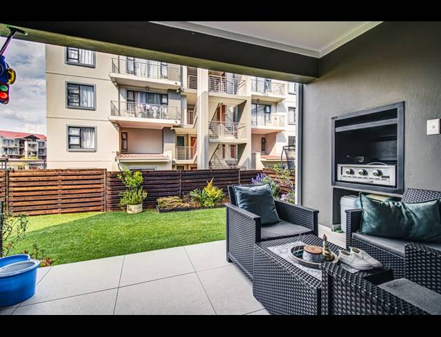 3 BEDROOM APARTMENT FOR SALE IN MODDERFONTEIN